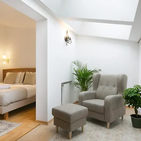 Ventus Rosa Boutique Lejlighedshotel 4*