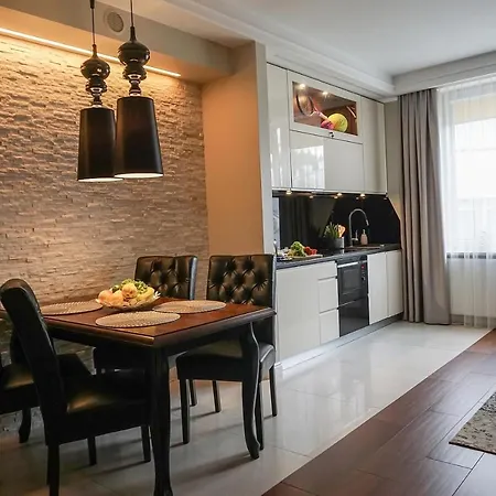Hotel apartamentowy Aga Tenis By Radwańska 4*