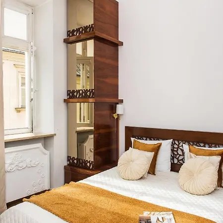 Cracovian By Loft Affair