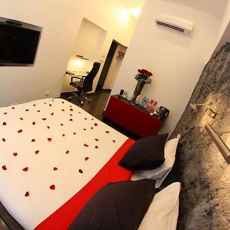 Komorowski Luxury Guest 4*