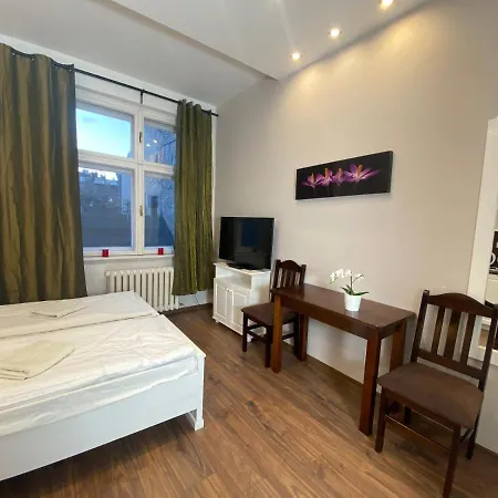 P&j Sw. Krzyza Apartment *