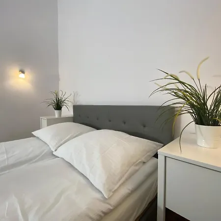 Apartment P&j Sw. Krzyza Krakow