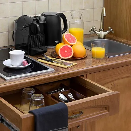 Ventus Rosa Boutique Lejlighedshotel 4*