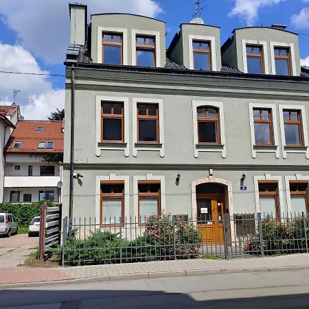 999 Aparthostel * Krasków