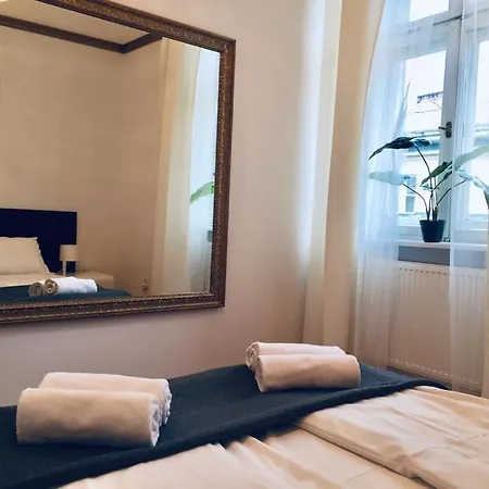 Main Market Square Aparthotel Krakow