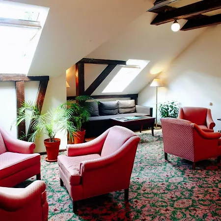 Lejlighedshotel Miodosytnia 3*