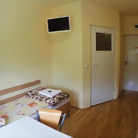 Nawojka Studenckie Hotel