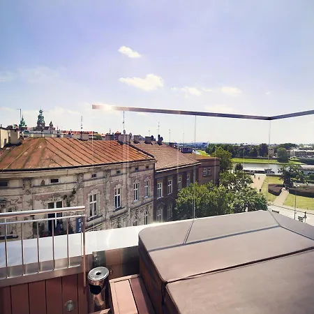 Views Aparthotel 2*