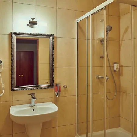 Inn Srebrna Gora 2*