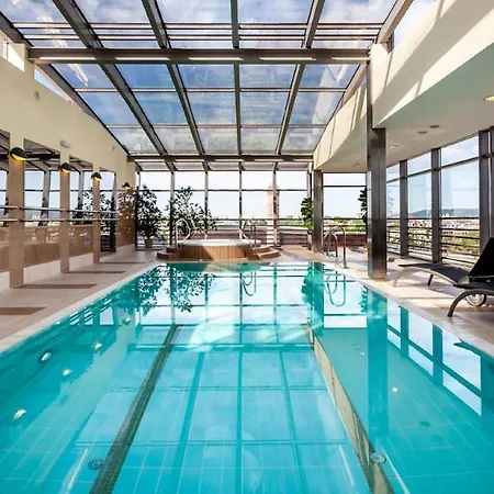 Qubus Hotel 4*