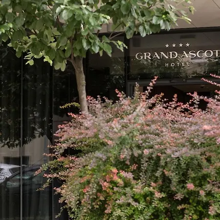 Grand Ascot Hotel