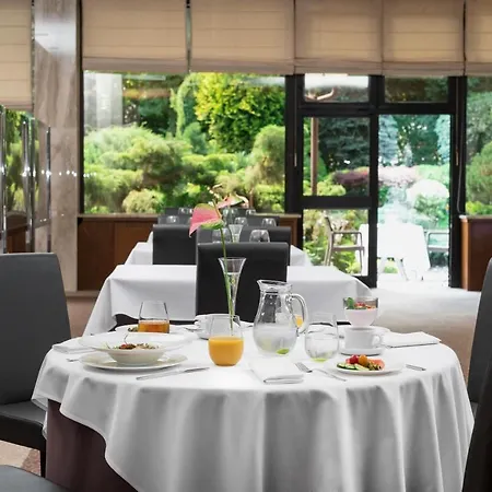 Hotel Booking Crown Piast & Spa Krakow