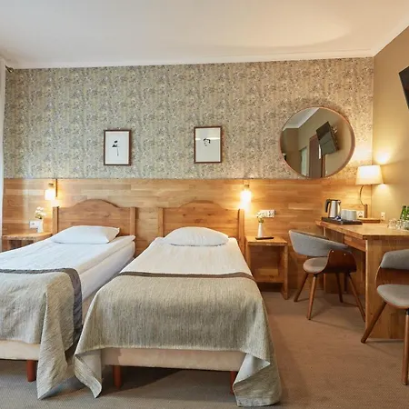 Batory Hotel 3*