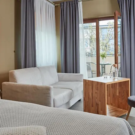 Batory Hotel 3*