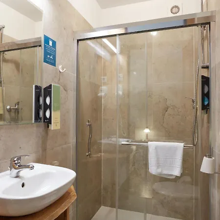Batory Annex Otel 2*