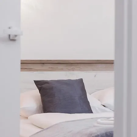 Plac Na Groblach By Renters *