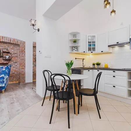 Apartment Zamenhofa By Renters *