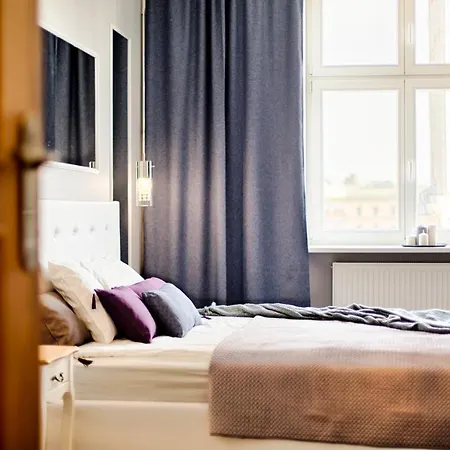 Apart Otel Main Square 3*