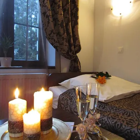Dworek Złoty Róg I Restauracja 3* Kraków