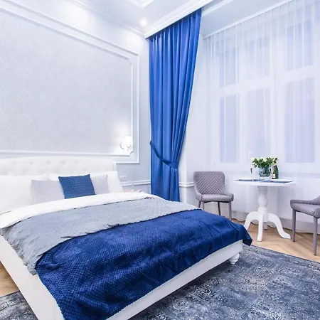 Apart Otel Main Square 3*