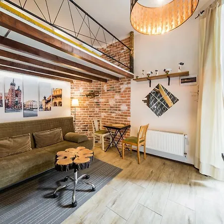 Z Ogrodem Przy Starej Zajezdni Apartament