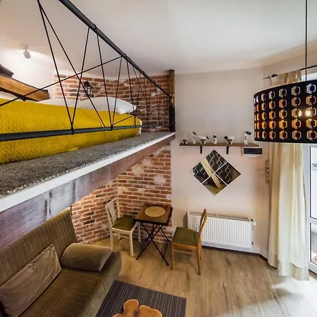 Apartament Z Ogrodem Przy Starej Zajezdni