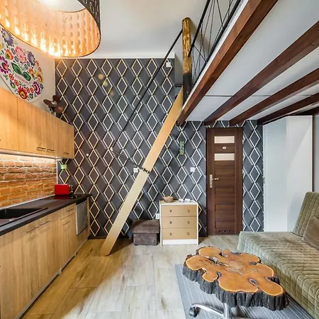 Z Ogrodem Przy Starej Zajezdni Apartament