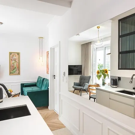 Park Lane Lea Apartment Krakow