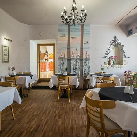 Wawel Otel