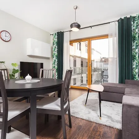 Of The Kings - Leaf Apartament