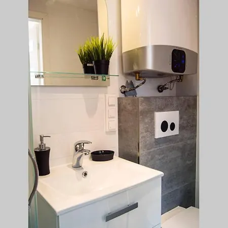 O & O Apartament *