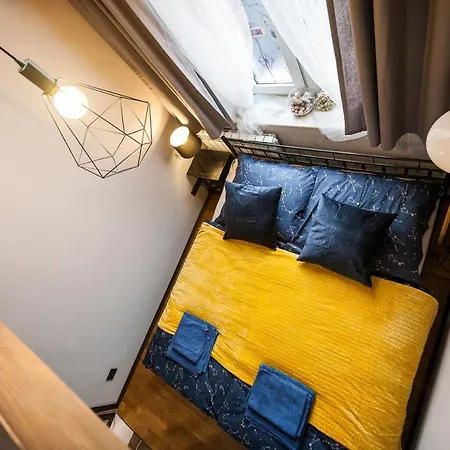Stylish In Old Town Apartment