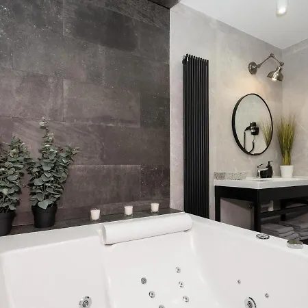 Apartment Jacuzzi