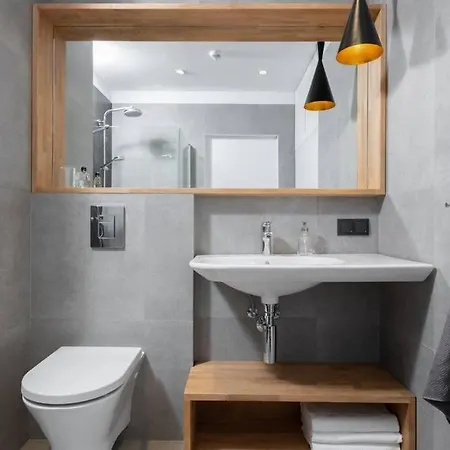 Apartment Stylish Luminis In Krakow's Kazimierz