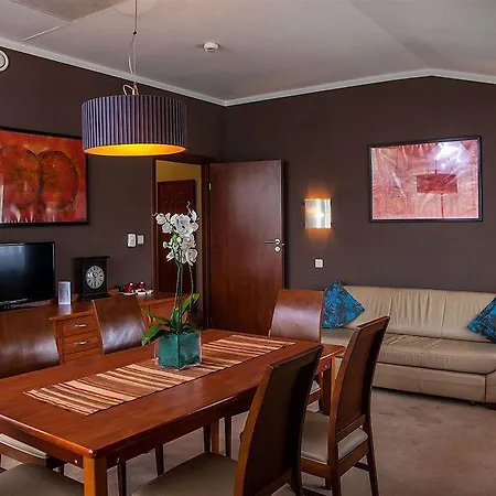 Hotel Farmona Business &