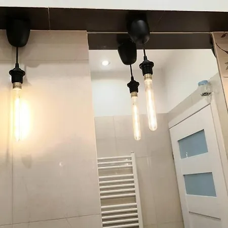 דירה Cozy Modern In Old Town