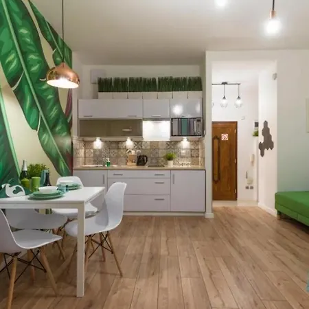 Cozy Modern In Old Town Apartment Krakow