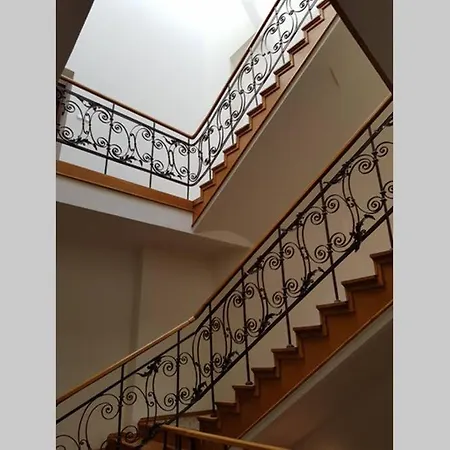 Cozy Modern In Old Town Apartment Krakow