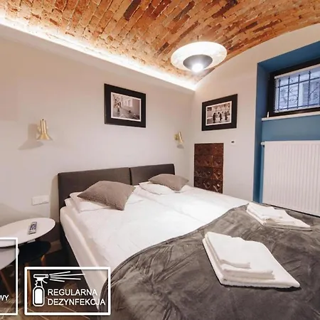 M2 Main Square Apartament *