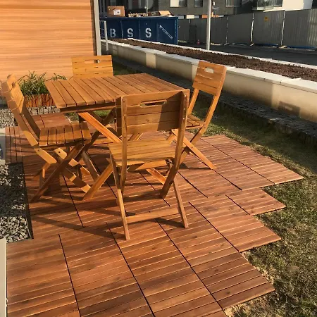 Apartament With Garden Bezplatny Parking !!! Kraków