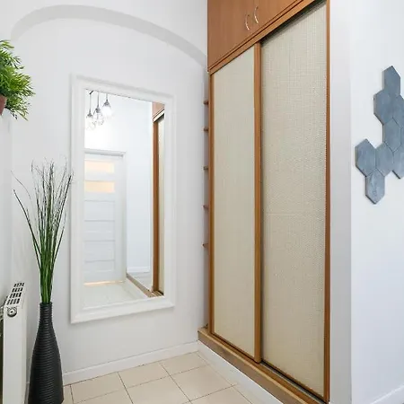 Cozy Modern In Old Town קרקוב
