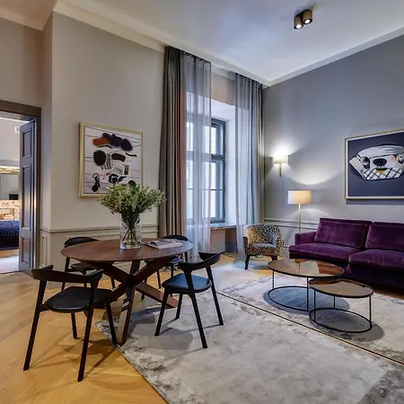 מלון H15 Luxury Palace - Destigo 5*
