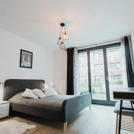 Apartment Garden Old Town With Free Parking And Garden