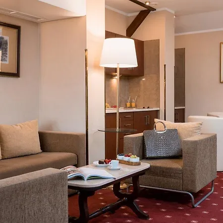 Booking Crown Piast & Spa Krakow