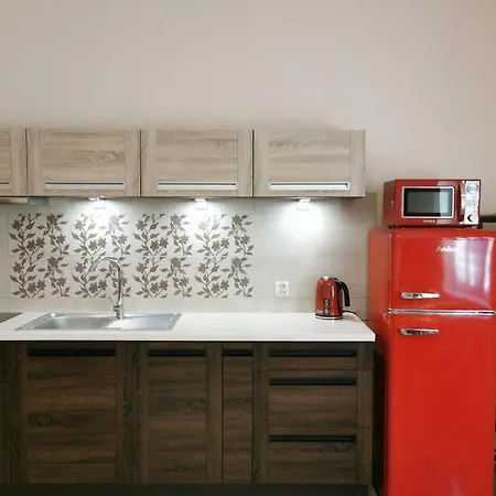 Little Big Red - Modern * Krakow