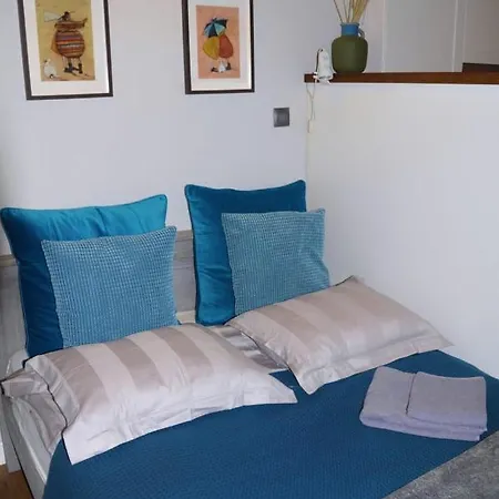 Emeryk Apartment
