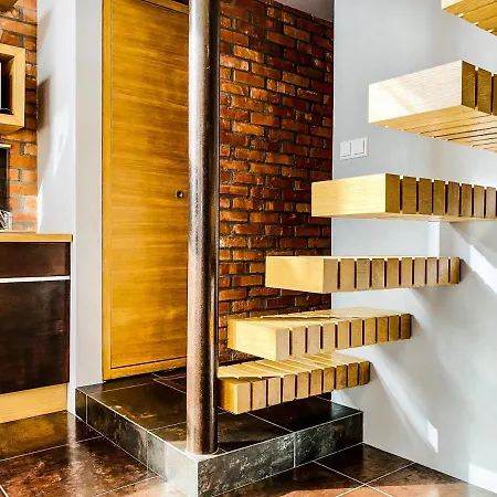 Zwierzyniecka Lofts With Patio, Cracow Heart Old Town Apartment