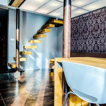 Apartment Zwierzyniecka Lofts With Patio, Cracow Heart Old Town Krakow