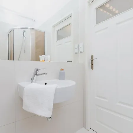 Apartament Pijarska By Renters