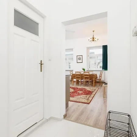 Pijarska By Renters شقة كراكوفيا